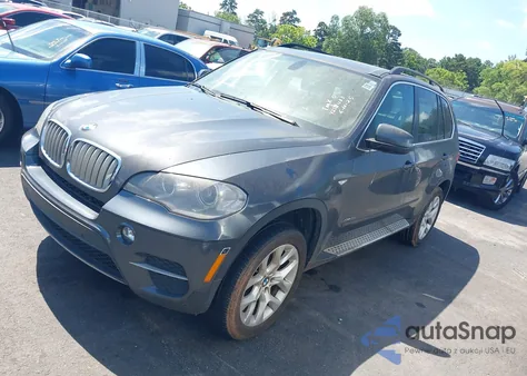 2013 BMW X5 xDrive35I/xDrive35I Premium/xDrive35I Sport Activity z USA, uszkodzony, nr VIN 5UXZV4C56D0G54760